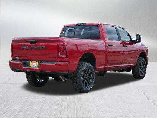 Molten Red Pearlcoat 2026 RAM 2500 Big Horn Crew Cab 4x4 6'4' Box