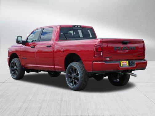Molten Red Pearlcoat 2026 RAM 2500 Big Horn Crew Cab 4x4 6'4' Box