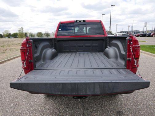 Molten Red Pearlcoat 2026 RAM 2500 Big Horn Crew Cab 4x4 6'4' Box
