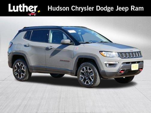 Photo 1 of 37 of 2020 Jeep Compass Trailhawk
