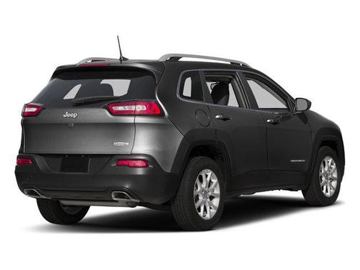 Brilliant Black Crystal Pearlcoat 2016 Jeep Cherokee Altitude