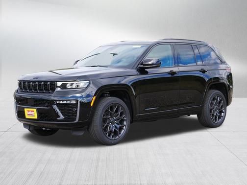 High Gloss Black 2027 Jeep Grand Cherokee Summit