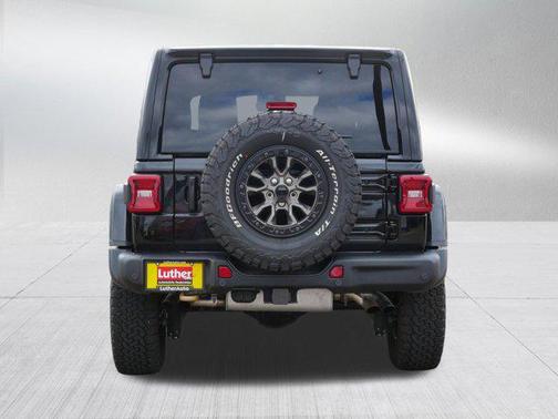 Black Clearcoat 2022 Jeep Wrangler Unlimited Rubicon 392
