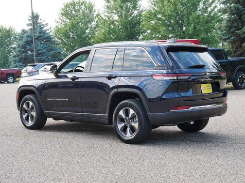 2022 Jeep Grand Cherokee 4xe Base