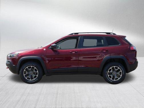 Velvet Red Pearlcoat 2022 Jeep Cherokee Trailhawk