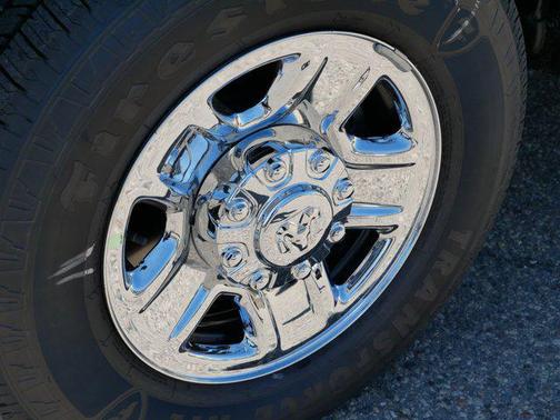 Diamond Black Crystal Pearlcoat 2026 RAM 2500 Tradesman Regular Cab 4x4 8' Box