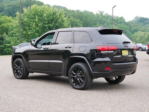 2021 Jeep Grand Cherokee Laredo