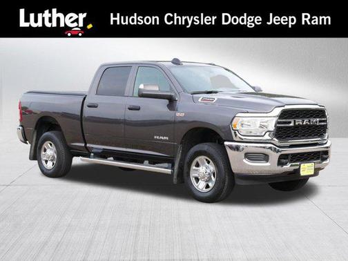 2022 RAM 2500 Tradesman Crew Cab 4x4 6'4' Box