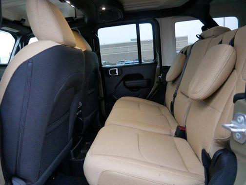 2025 Jeep Wrangler 4xe Willys