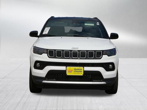 Bright White Clearcoat 2024 Jeep Compass Limited