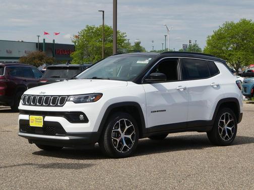 Bright White Clearcoat 2024 Jeep Compass Limited