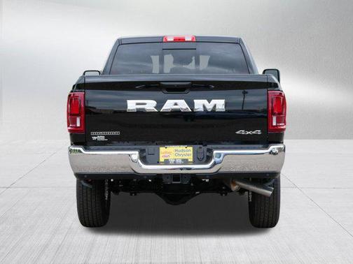 2025 RAM 2500 Big Horn Crew Cab 4x4 6'4' Box