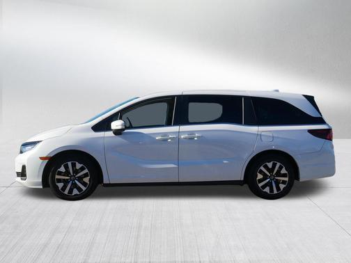 Platinum White Pearl 2025 Honda Odyssey EX-L
