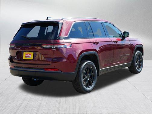 Velvet Red Pearlcoat 2026 Jeep Grand Cherokee Altitude