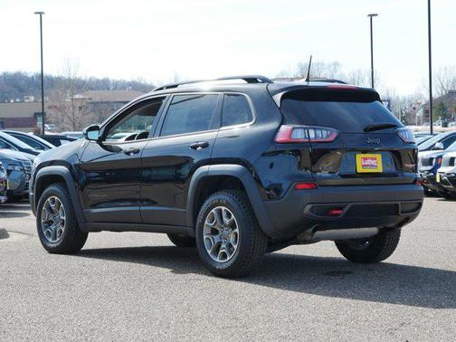2022 Jeep Cherokee Trailhawk