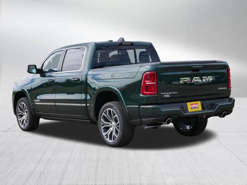 Serrano Green Metallic 2026 RAM 1500 ST