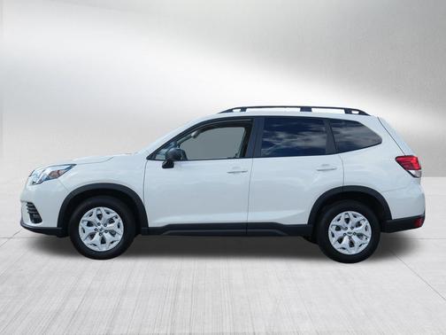 Crystal White Pearl 2023 Subaru Forester Base