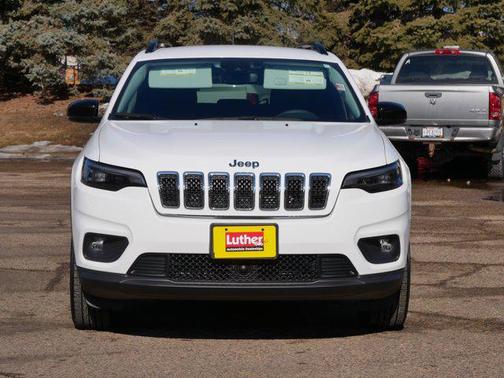 2022 Jeep Cherokee Latitude Lux