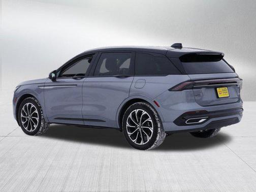 2025 Lincoln Nautilus Reserve