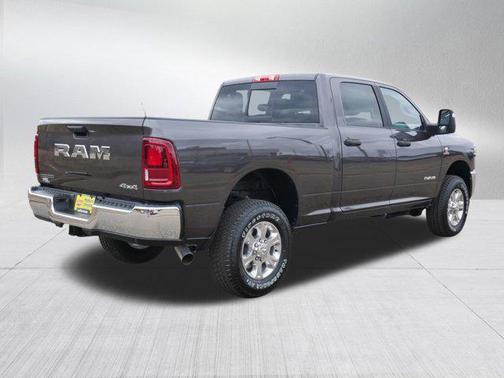 2025 RAM 2500 Big Horn Crew Cab 4x4 6'4' Box