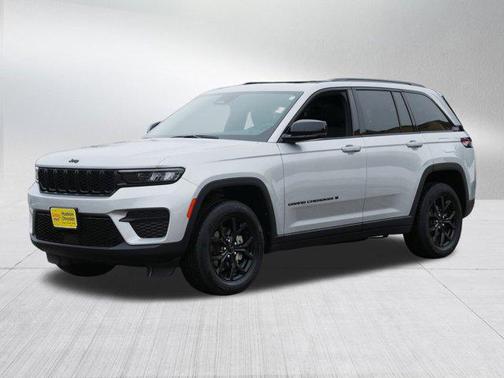 2024 Jeep Grand Cherokee Altitude