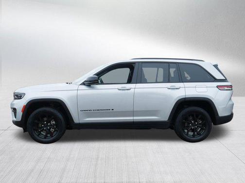 2024 Jeep Grand Cherokee Altitude