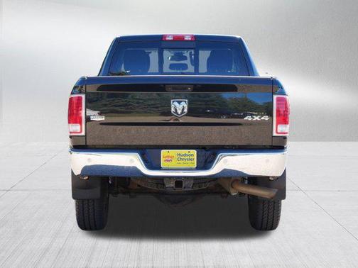 2018 RAM 2500 Laramie Crew Cab 4x4 6'4' Box