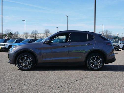 2025 Alfa Romeo Stelvio Sprint AWD