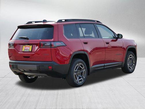 Red Hot Pearlcoat 2026 Jeep Cherokee Laredo 4x4