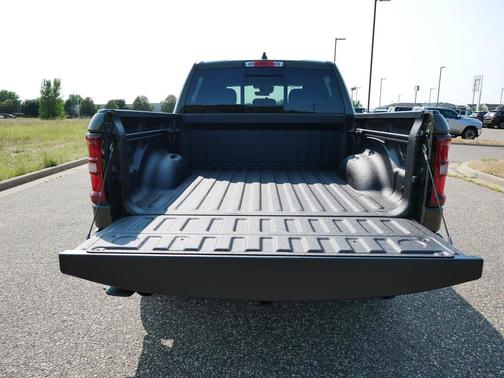 TANK 2026 RAM 1500 Express