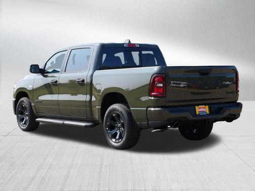 TANK 2026 RAM 1500 Express