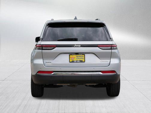 2023 Jeep Grand Cherokee Laredo
