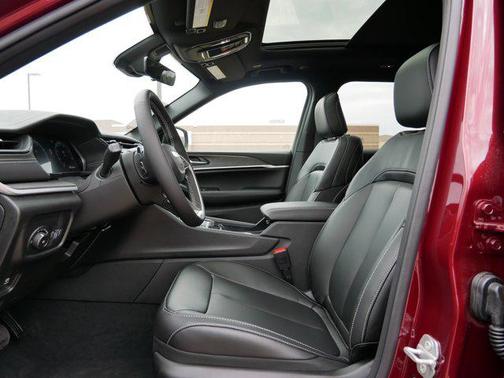 Velvet Red Pearlcoat 2026 Jeep Grand Cherokee L Limited