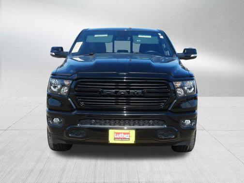 Diamond Black Crystal Pearlcoat 2021 RAM 1500 Big Horn/Lone Star