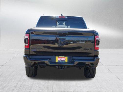 Diamond Black Crystal Pearlcoat 2021 RAM 1500 Big Horn/Lone Star