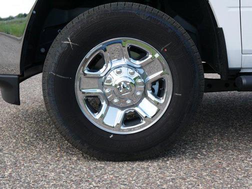 2025 RAM 2500 Tradesman Crew Cab 4x4 8' Box