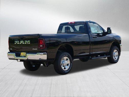 2025 RAM 2500 Tradesman Regular Cab 4x4 8' Box