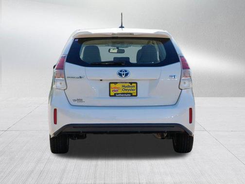 2017 Toyota Prius v Four