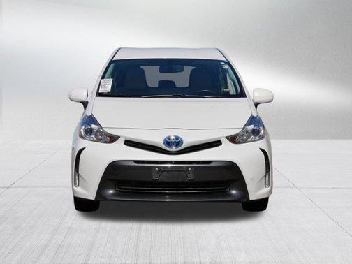 2017 Toyota Prius v Four