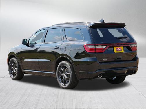 DB Black Clearcoat 2026 Dodge Durango GT Plus