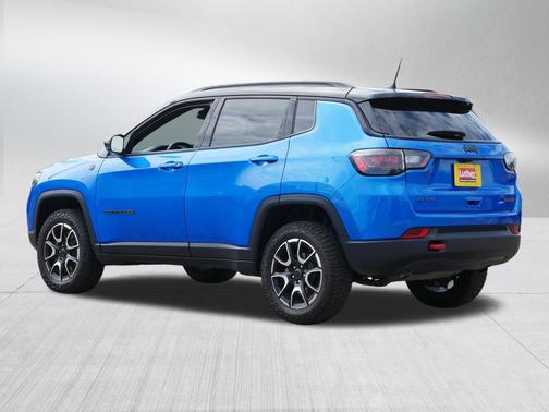 Hydro Blue Pearlcoat 2025 Jeep Compass Trailhawk