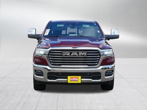 Delmonico Red Pearlcoat 2025 RAM 1500 Laramie