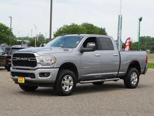 Billet Silver Metallic Clearcoat 2024 RAM 2500 Big Horn Crew Cab 4x4 6'4' Box