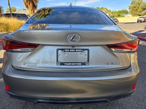 2018 Lexus IS 300 Base