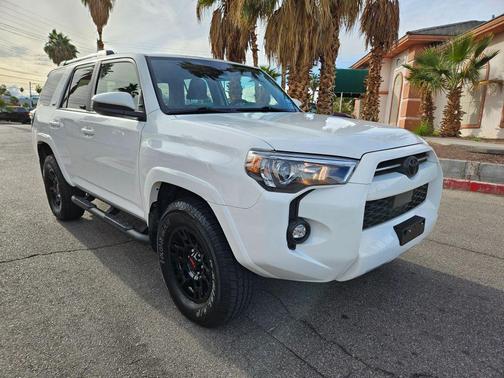 2022 Toyota 4Runner SR5