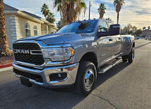 2024 RAM 3500 Big Horn Crew Cab 4x4 8' Box