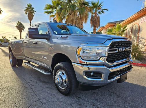 2024 RAM 3500 Big Horn Crew Cab 4x4 8' Box