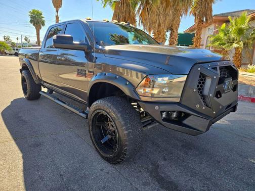 Granite Crystal Metallic Clearcoat 2018 RAM 2500 Big Horn Crew Cab 4x4 6'4' Box