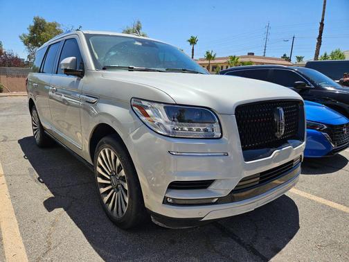 Ceramic Pearl 2020 Lincoln Navigator Reserve