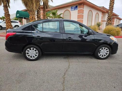 2013 Nissan Versa 1.6 S